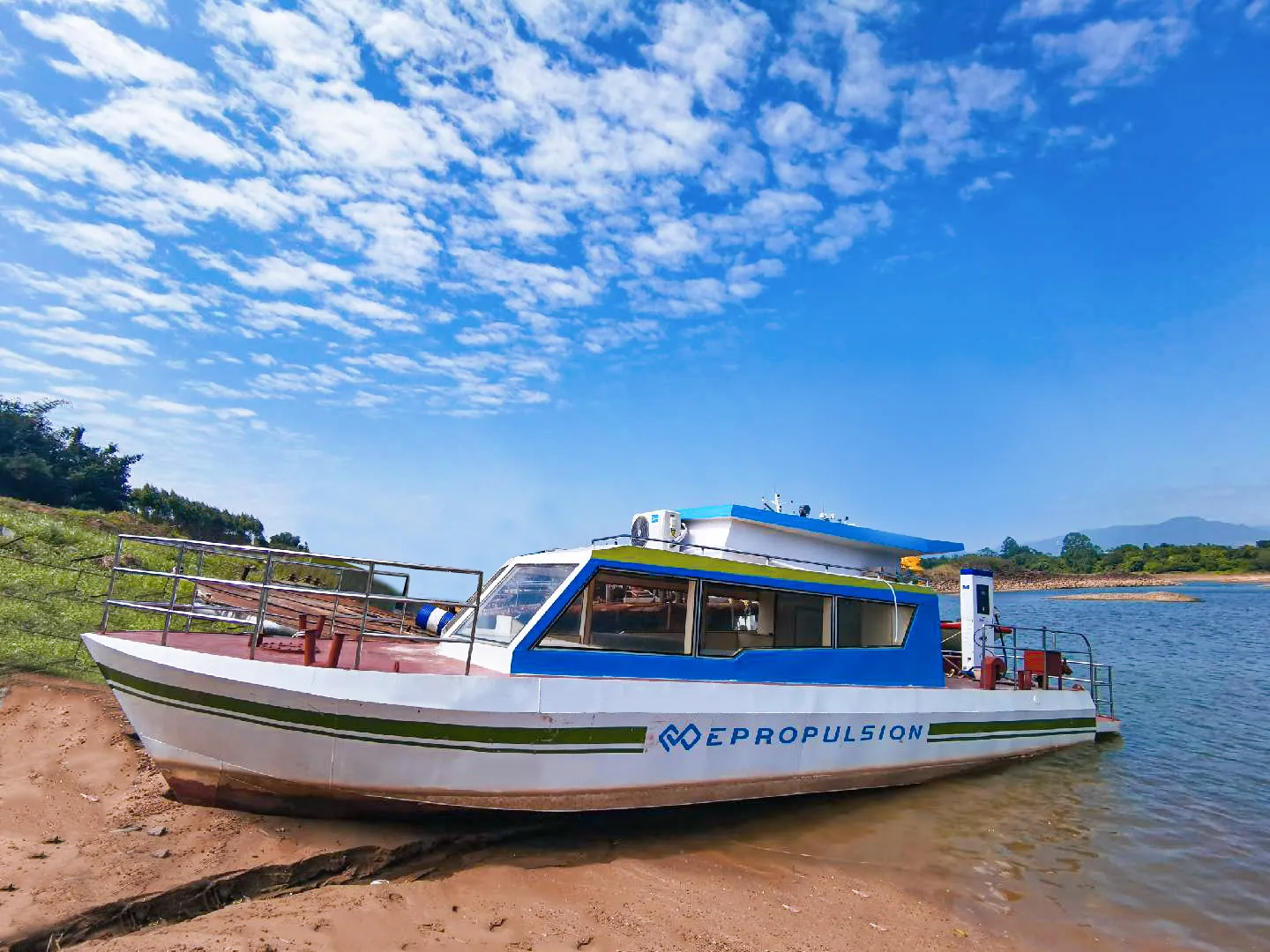 100kW电动试验船项目12.6米钢制电动船项目概况-V8哈希科技